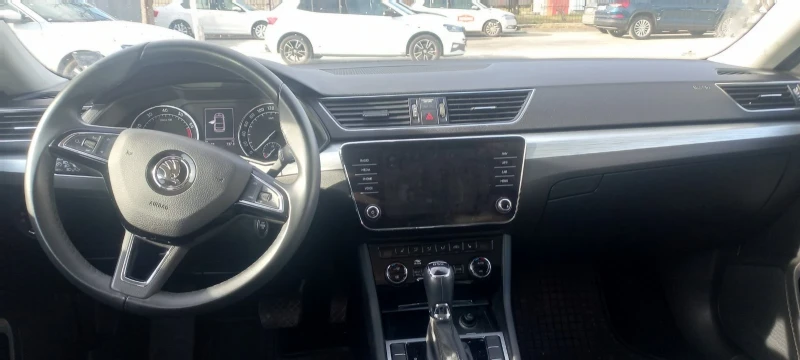 Skoda Superb 2.0TSI 7DSG , снимка 8 - Автомобили и джипове - 48618215