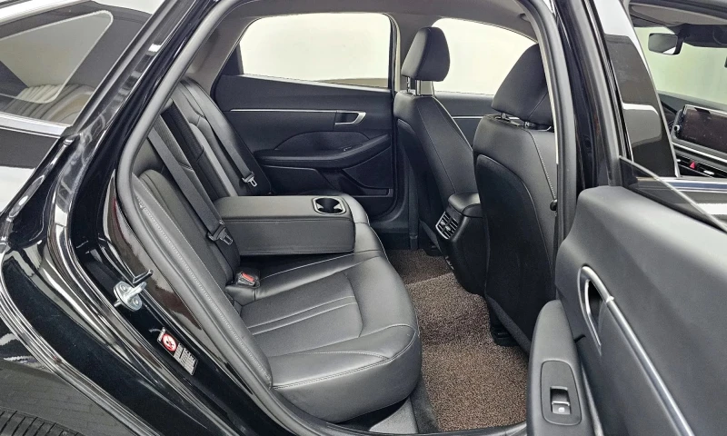 Hyundai Sonata (Dn8) 1.6 Turbo, снимка 12 - Автомобили и джипове - 52143934