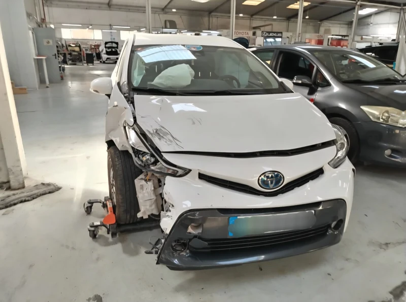 Toyota Prius PLUS + ПЛЮС* НА ЧАСТИ* 3 БР