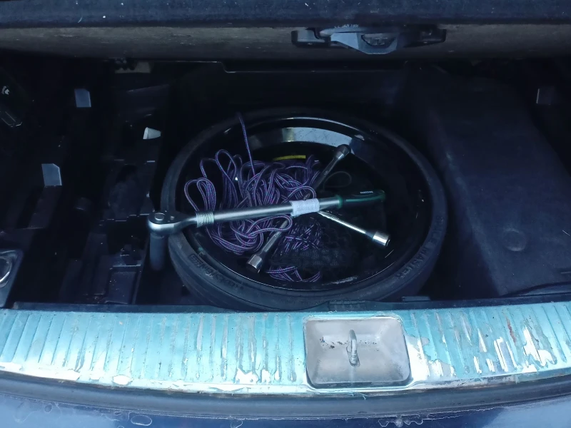 Mercedes-Benz C 320 4x4 4 Matic , снимка 5 - Автомобили и джипове - 53046545