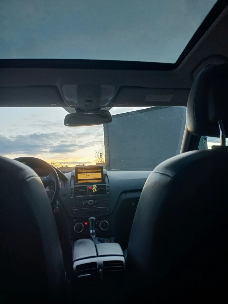 Mercedes-Benz C 320 4x4 4 Matic , снимка 7 - Автомобили и джипове - 53046545