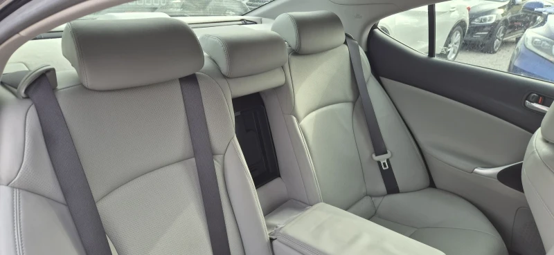 Lexus IS 250 2.5-208кс.NAVY, снимка 11 - Автомобили и джипове - 53288080