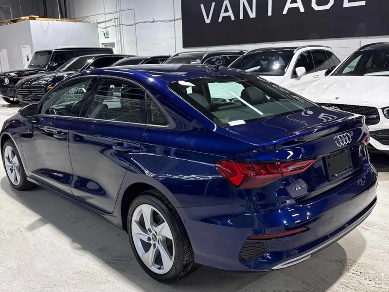 Audi A3 * Komfort * CARFAX * ПОДГРЕВИ * КАМЕРА, снимка 2 - Автомобили и джипове - 53440907