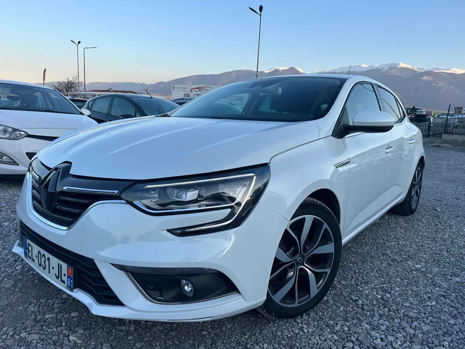 Renault Megane 2017G 1.5D 110HP AUTO* NAVI* EVRO6B FULL FULL, снимка 1
