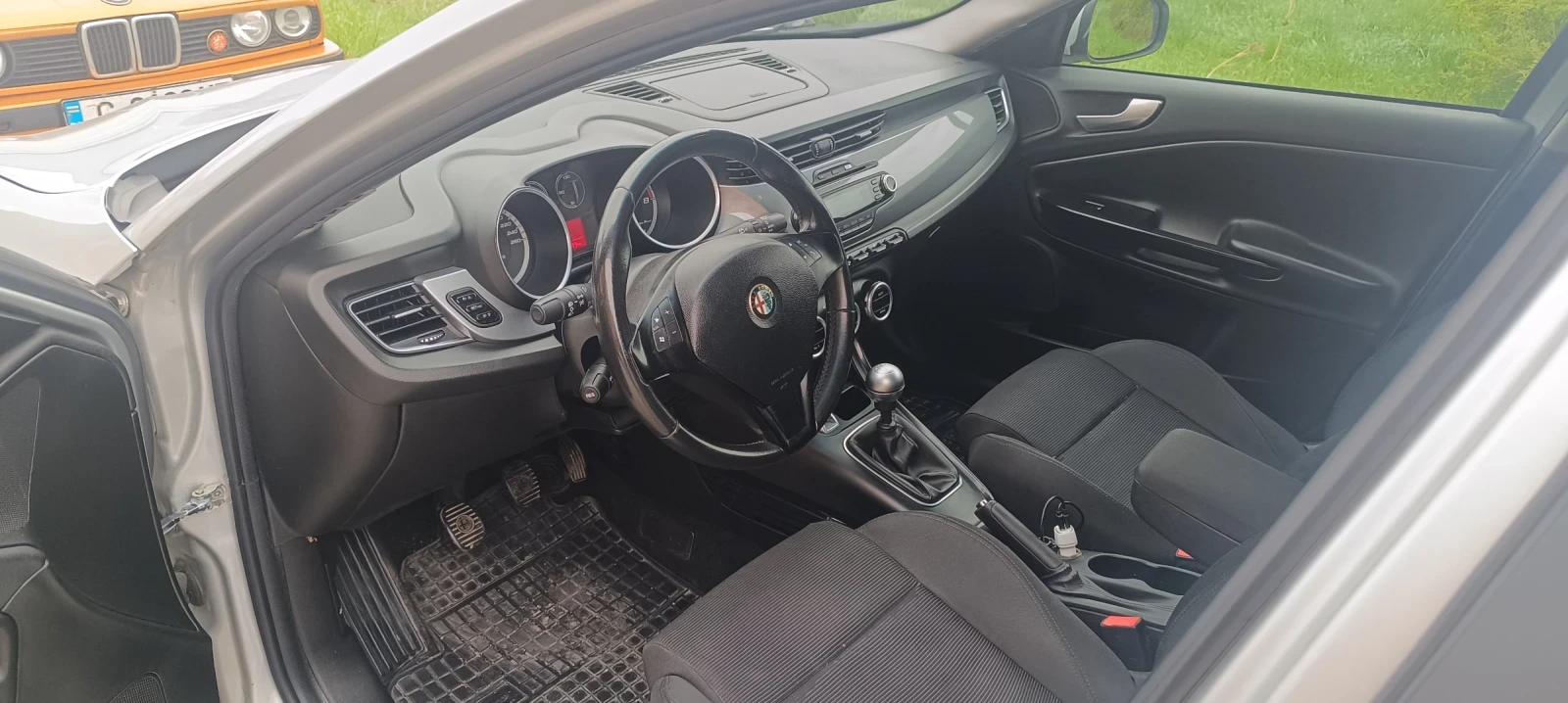 Alfa Romeo Giulietta 1.4 turbo lpg - изображение 8