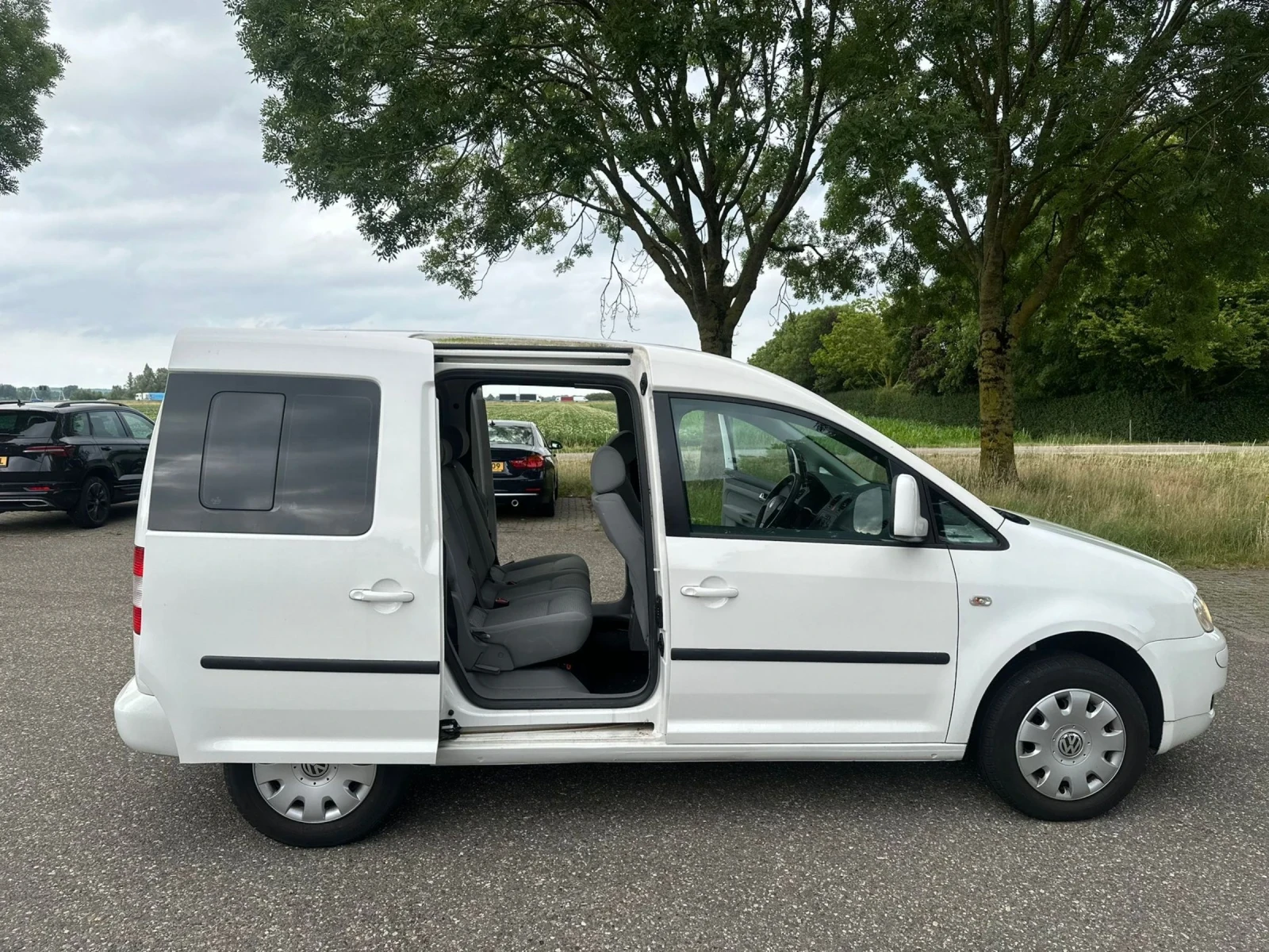 VW Caddy 1.6i klima - изображение 9