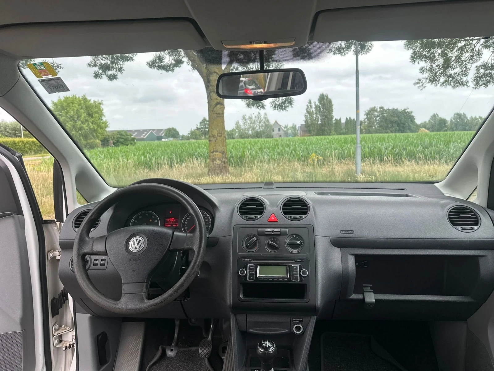 VW Caddy 1.6i klima - изображение 10