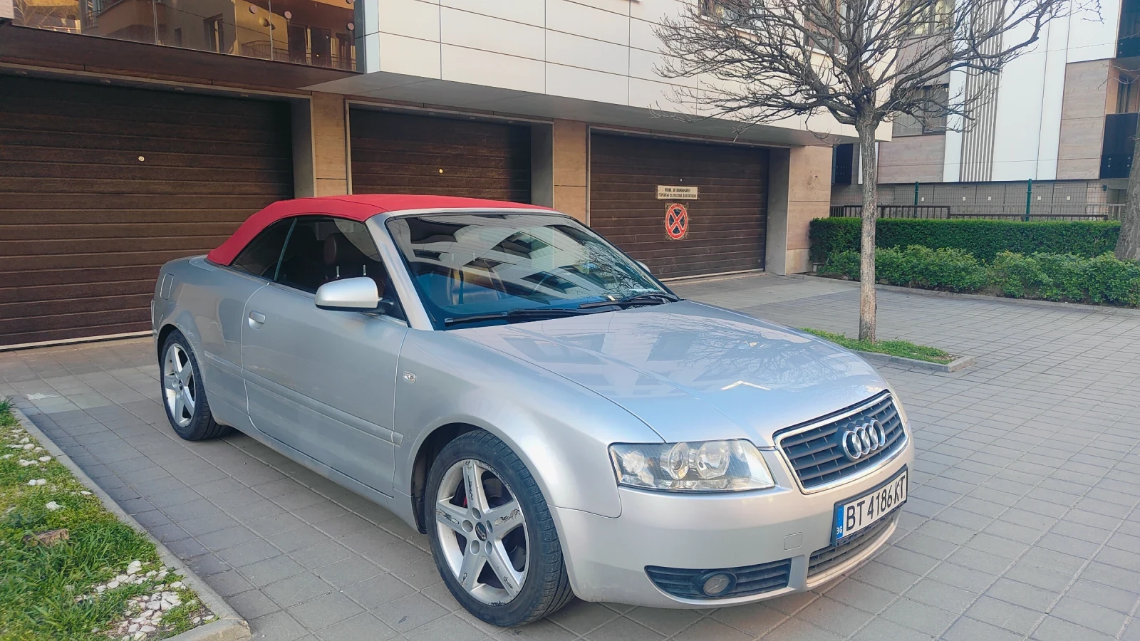 Audi A4 1.8t gas EXCLUSIVE тавана се сваля дистанционно.