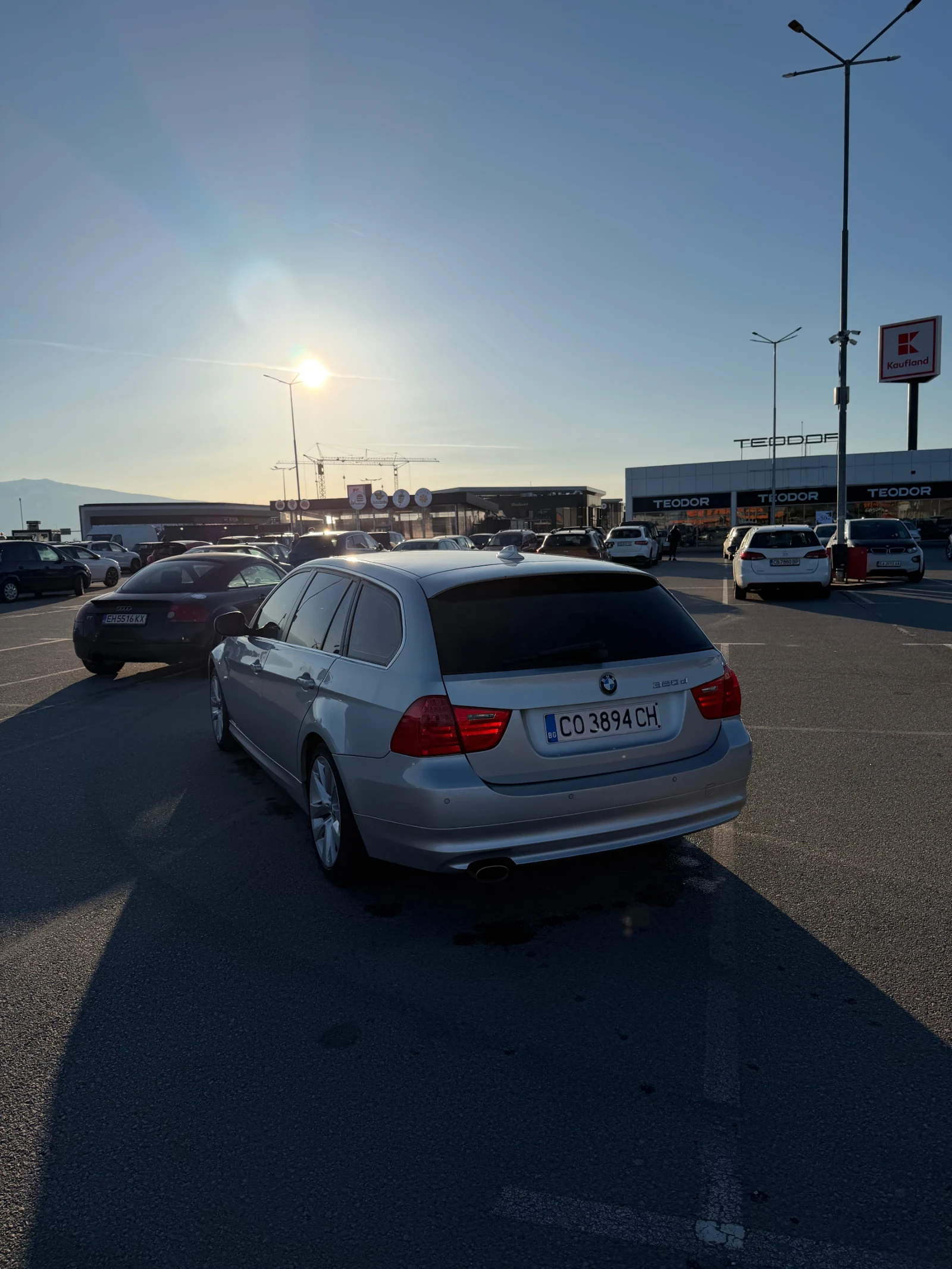 BMW 320  - изображение 6