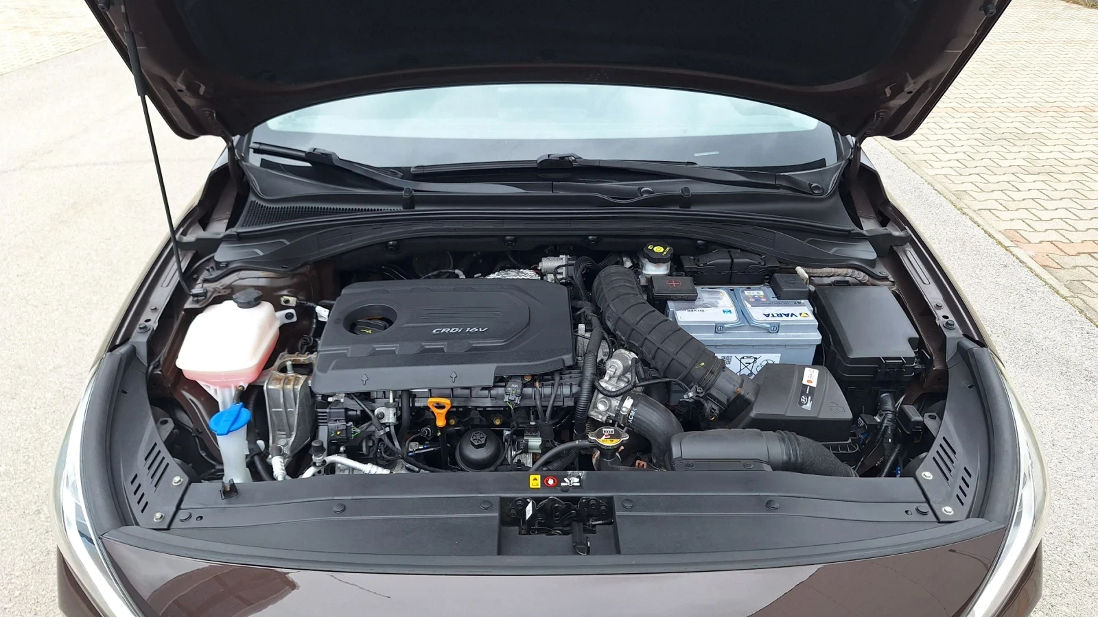 Hyundai I30 1.6-110кс.НАВИ-ПОДГРЕВ-LED-ПАРКТРОНИК, снимка 6 - Автомобили и джипове - 53893539