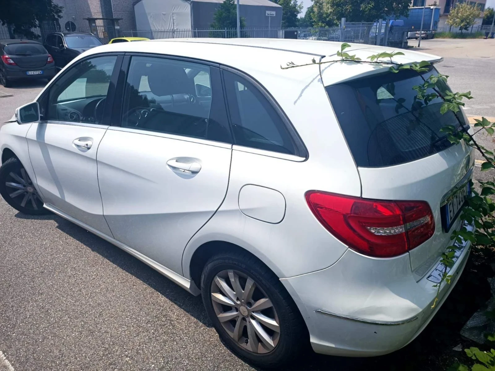 Mercedes-Benz B 180 Само на части , снимка 10 - Автомобили и джипове - 54351678