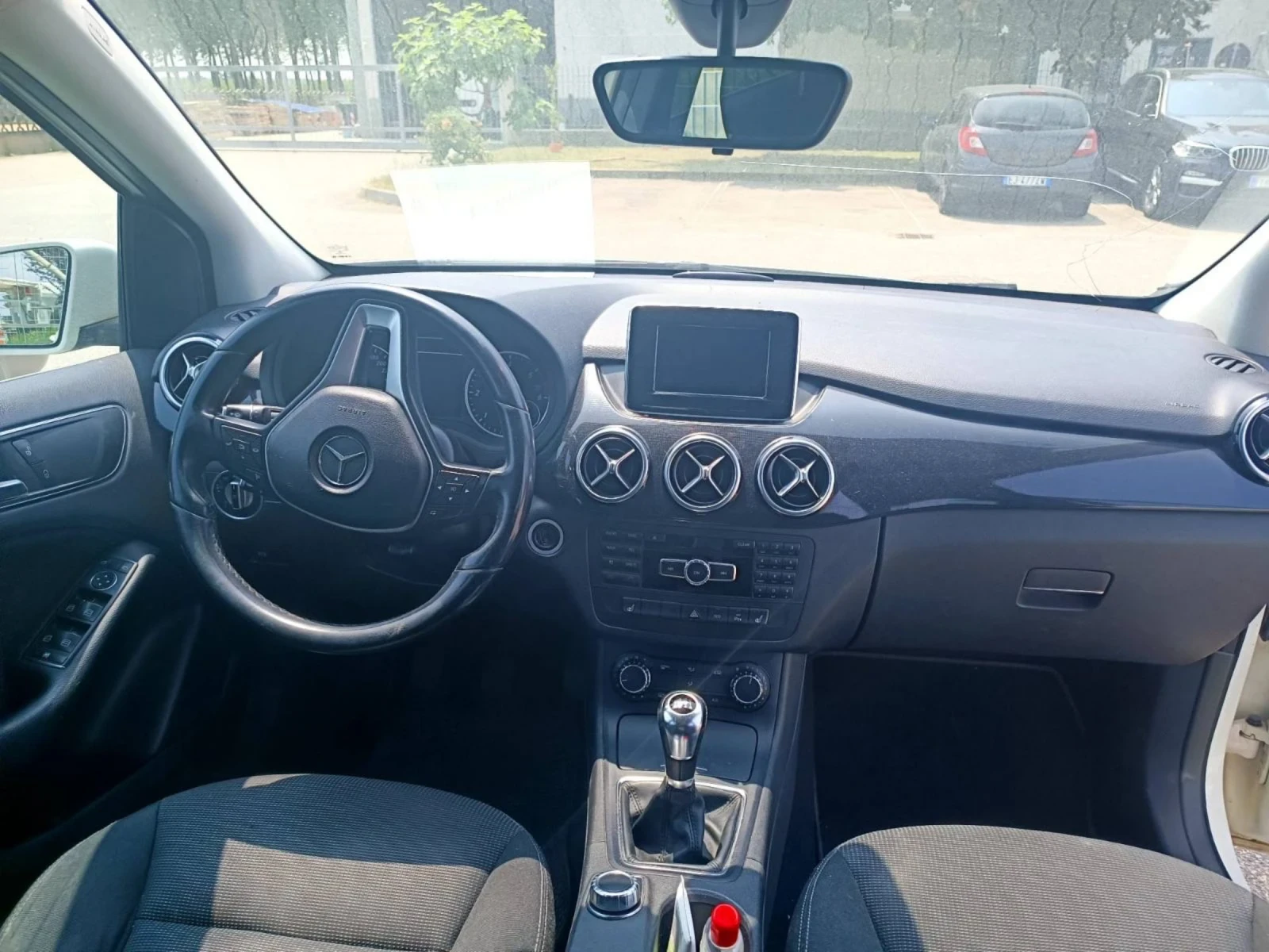 Mercedes-Benz B 180 Само на части , снимка 6 - Автомобили и джипове - 54351678