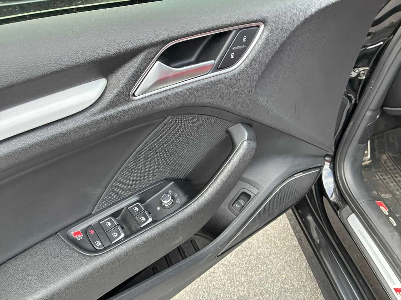 Audi S3 2.0T TECHNIK * ДИГИТАЛЕН КИЛОМЕТРАЖ* ПАНОРАМА* , снимка 10 - Автомобили и джипове - 54366969