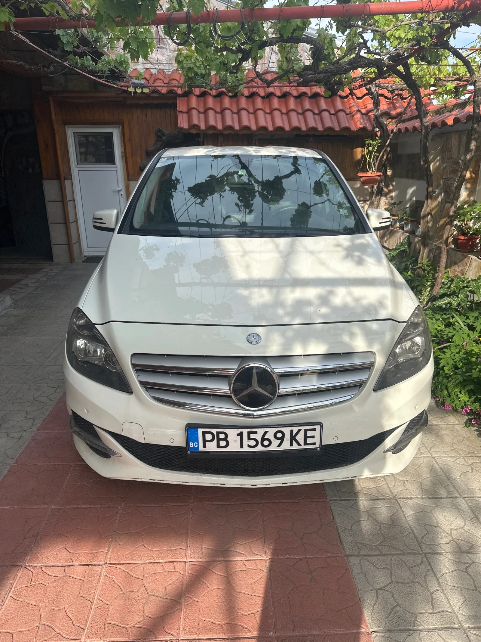 Mercedes-Benz B 200
