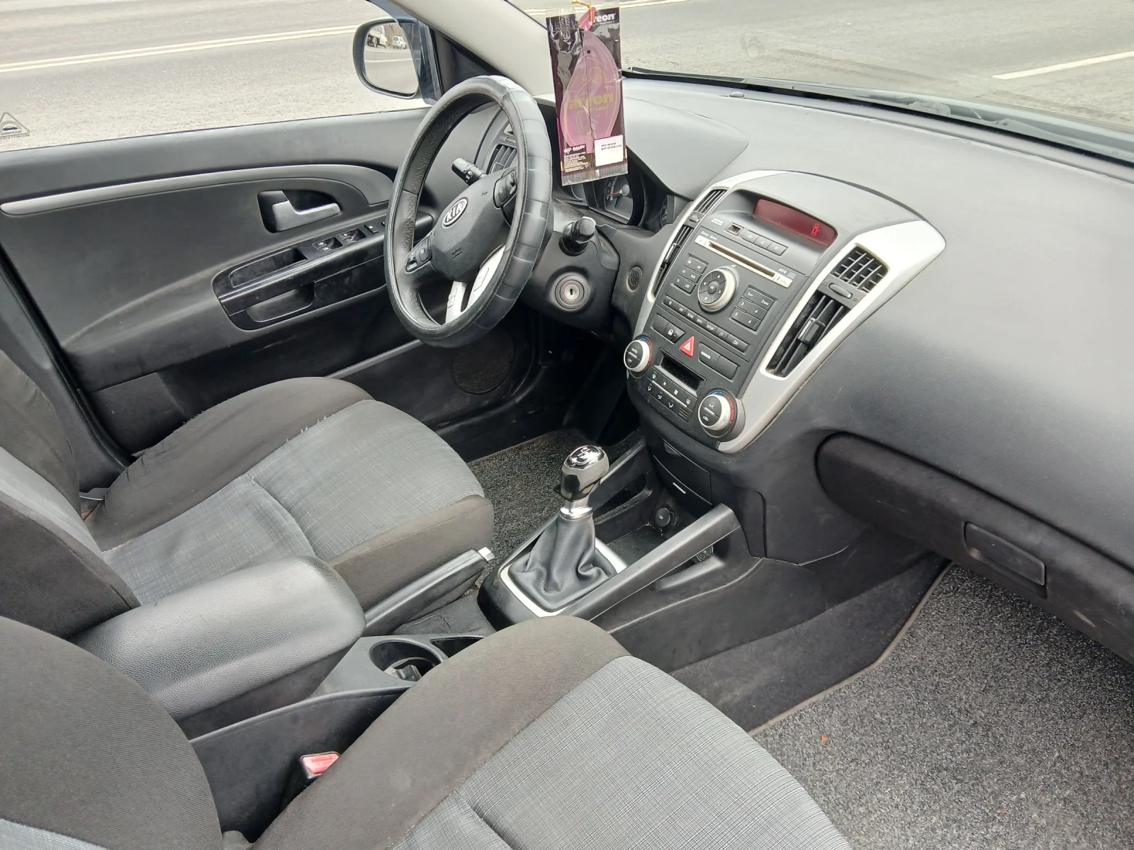 Kia Ceed, снимка 9 - Автомобили и джипове - 54569874