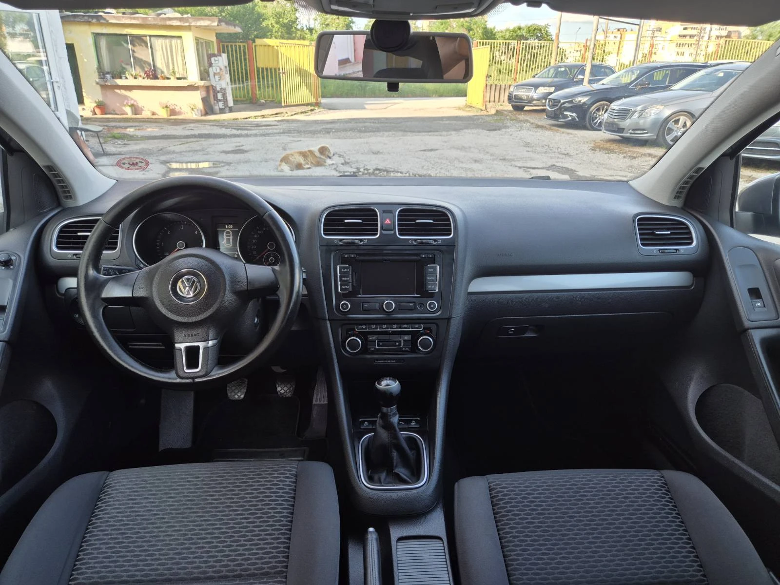 VW Golf 1.6TDI 105К.С. ITALY, снимка 15 - Автомобили и джипове - 54662536