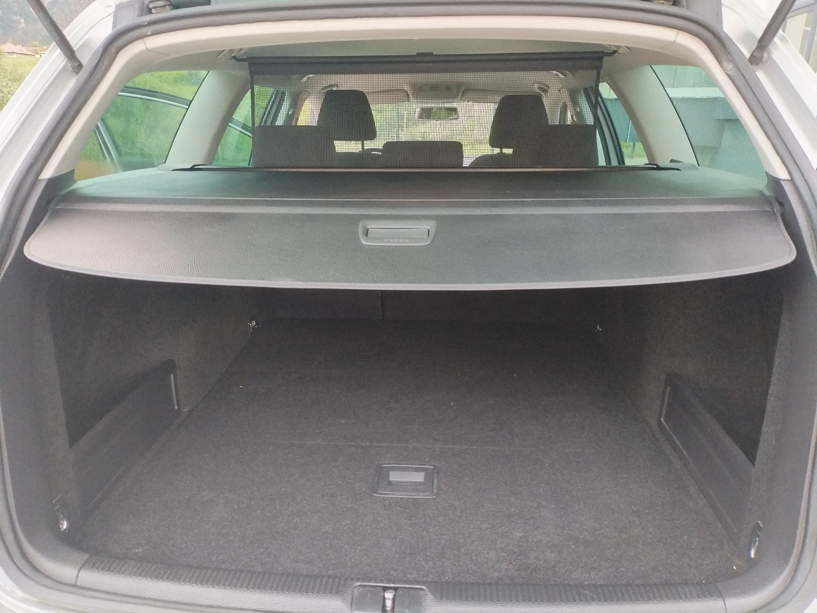 VW Passat 1.6 TDI 105hp Full Navi Climatronic | Mobile.bg � ����������� 13