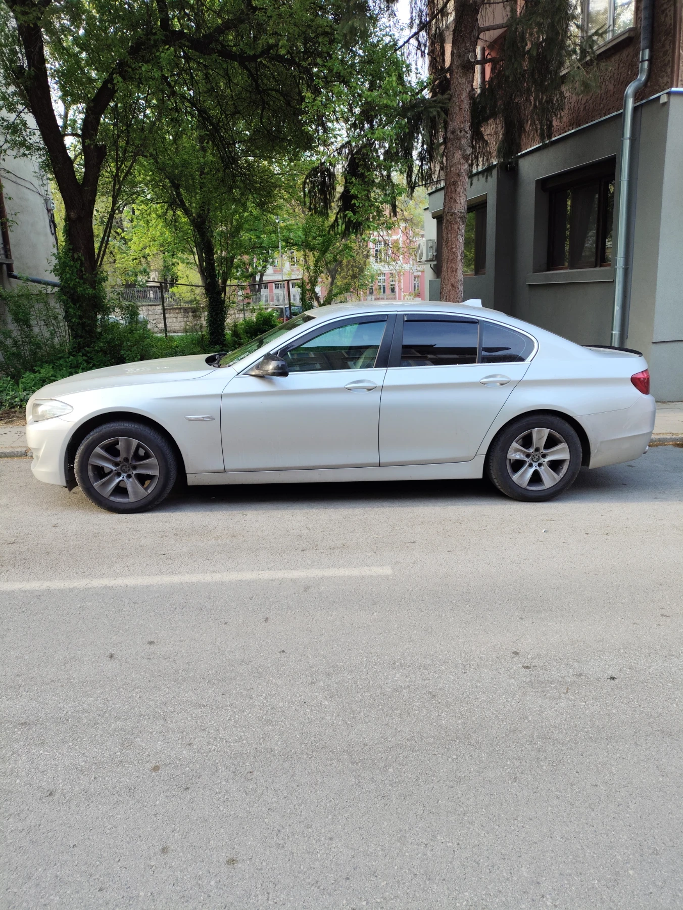 BMW 520 520 d, снимка 6 - Автомобили и джипове - 54905521