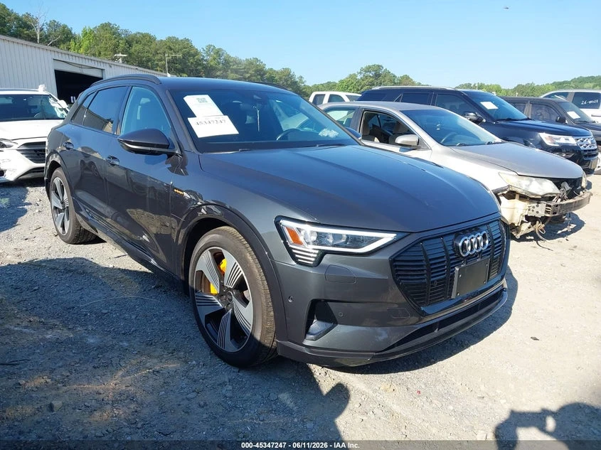 Audi E-Tron Premium Plus Quattro