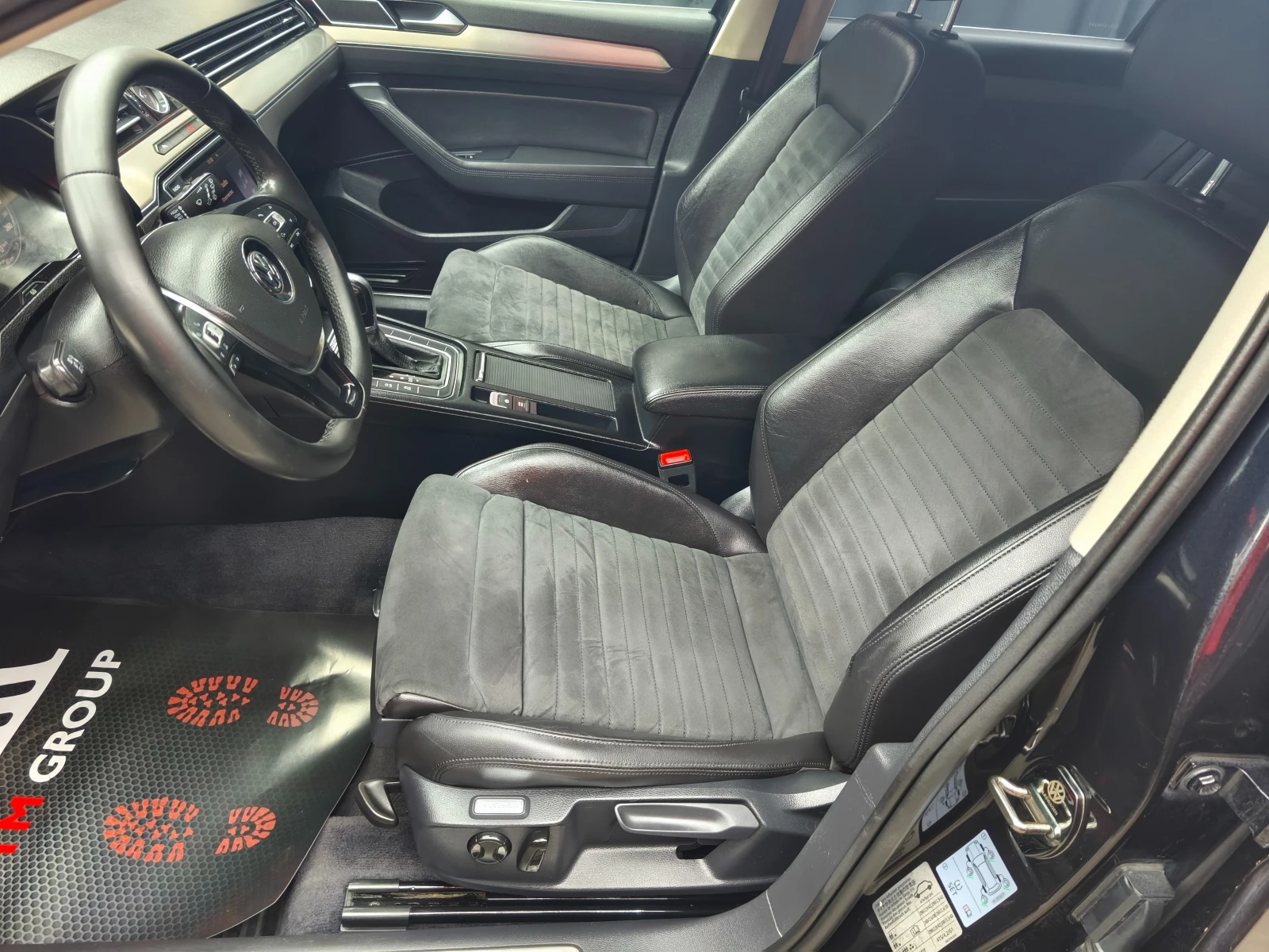 VW Passat 2.0TDI 4motion Automatic Rline 240k.c, снимка 8 - Автомобили и джипове - 55068725