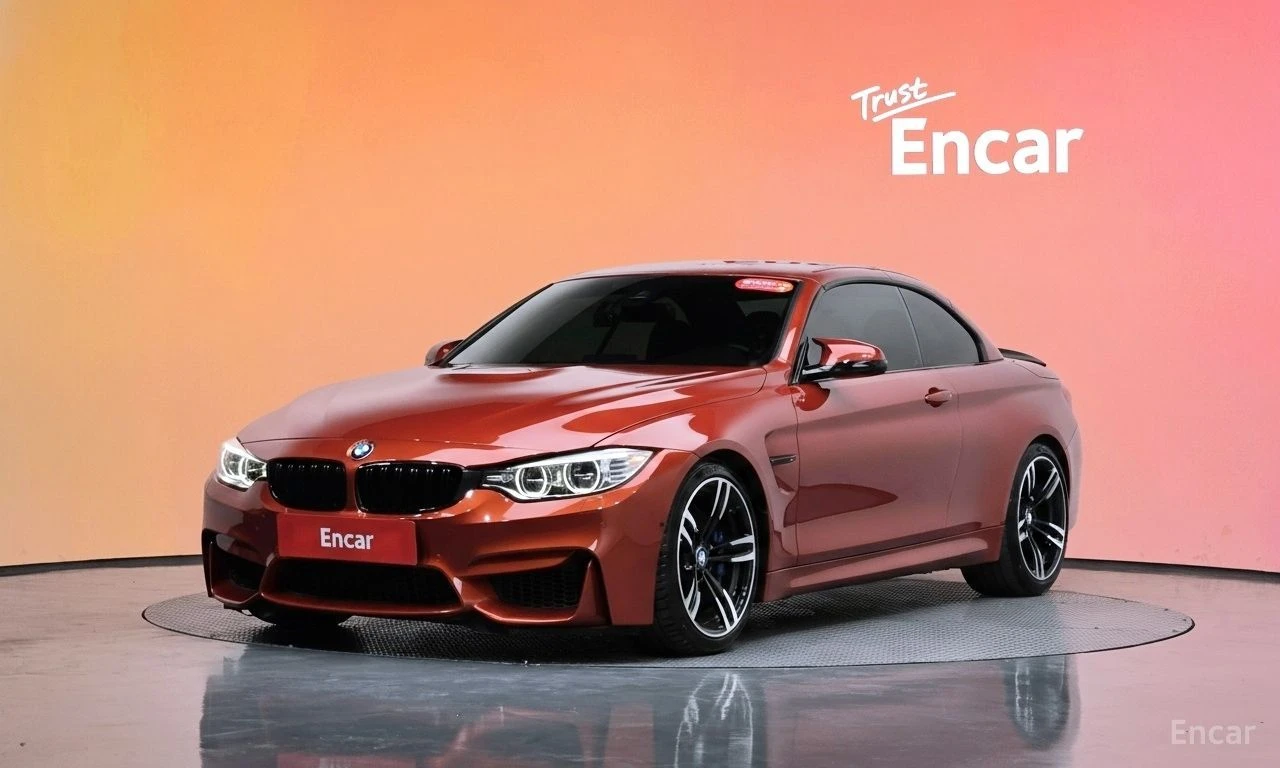BMW M4 ПОДГРЕВИ * ПАНО * KEYLESS * АВТОКРЕДИТ  * H/K, снимка 2 - Автомобили и джипове - 55189010