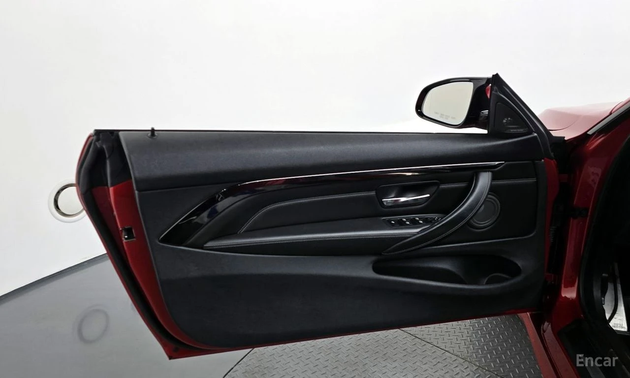 BMW M4 ПОДГРЕВИ * ПАНО * KEYLESS * АВТОКРЕДИТ  * H/K, снимка 15 - Автомобили и джипове - 55189010