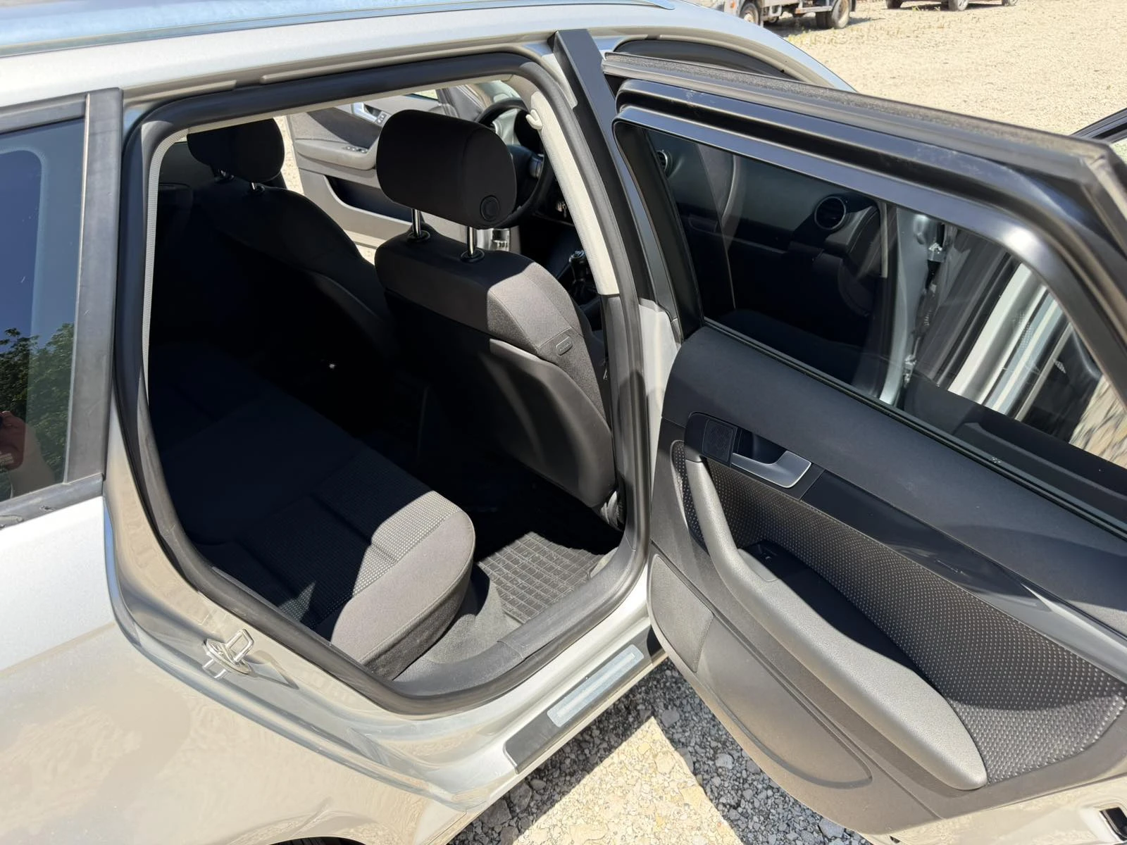 Audi A3 2.0-TDI-SPORTBACK, снимка 16 - Автомобили и джипове - 55232408