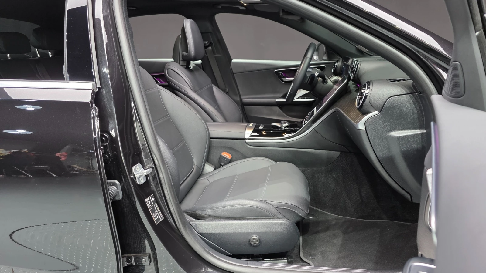 Mercedes-Benz C 300 4MATIC Avantgarde, снимка 11 - Автомобили и джипове - 55563277