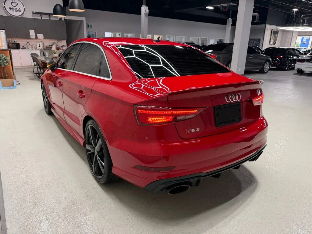 Audi Rs3 2.5T * АвтоКредит * (ЦЕНА ДО БГ), снимка 5 - Автомобили и джипове - 55632594