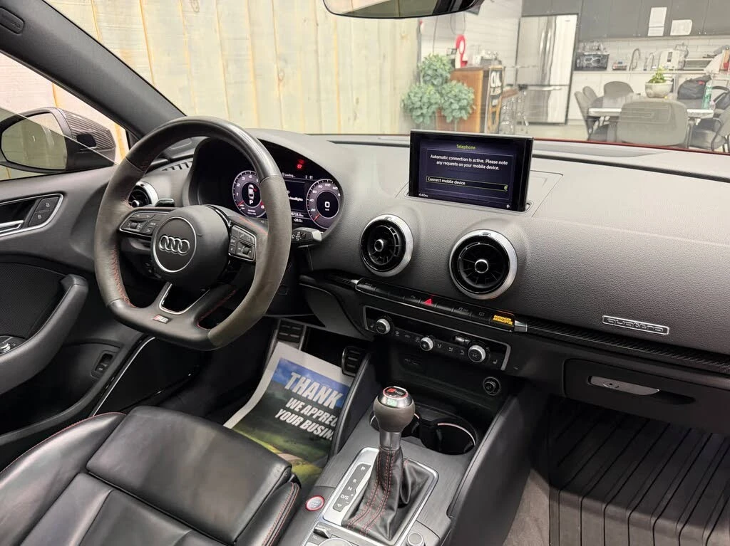 Audi Rs3 2.5T * АвтоКредит * (ЦЕНА ДО БГ), снимка 13 - Автомобили и джипове - 55632594