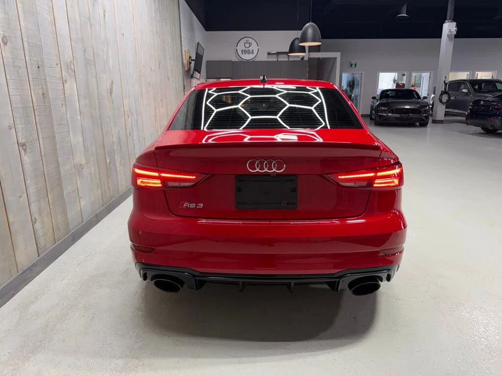 Audi Rs3 2.5T * АвтоКредит * (ЦЕНА ДО БГ), снимка 6 - Автомобили и джипове - 55632594
