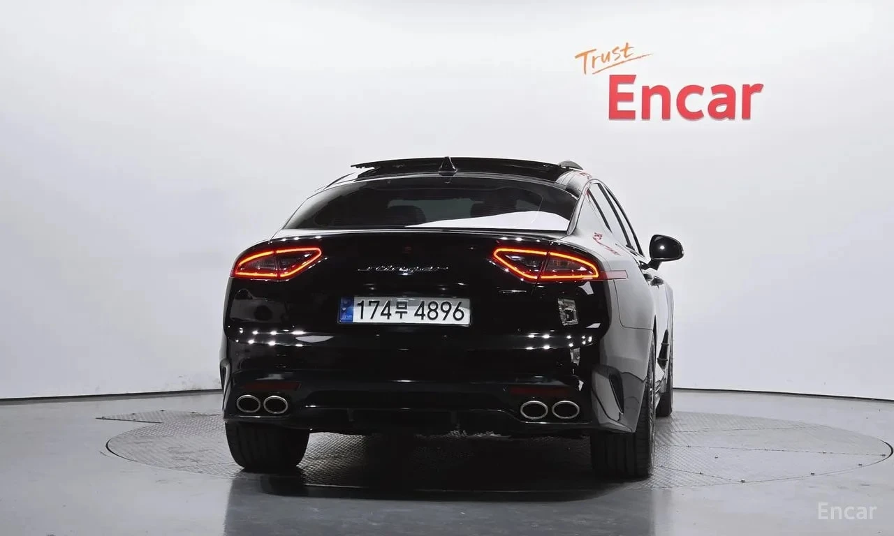 Kia Stinger 3.3 Turbo | АВТОФИНАНСИРАНЕ, снимка 4 - Автомобили и джипове - 56122327