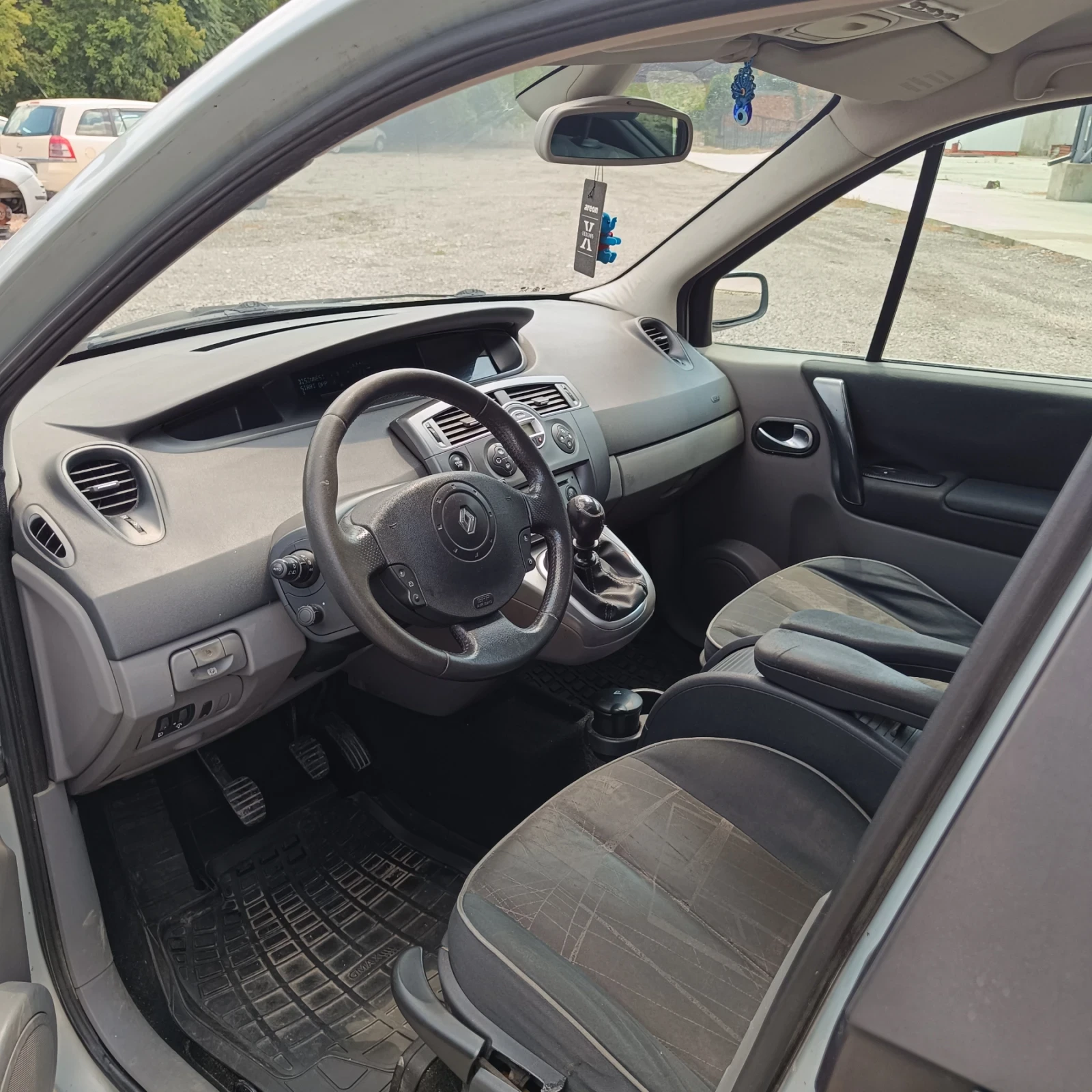 Renault Scenic 1.9dci, снимка 10 - Автомобили и джипове - 56167913