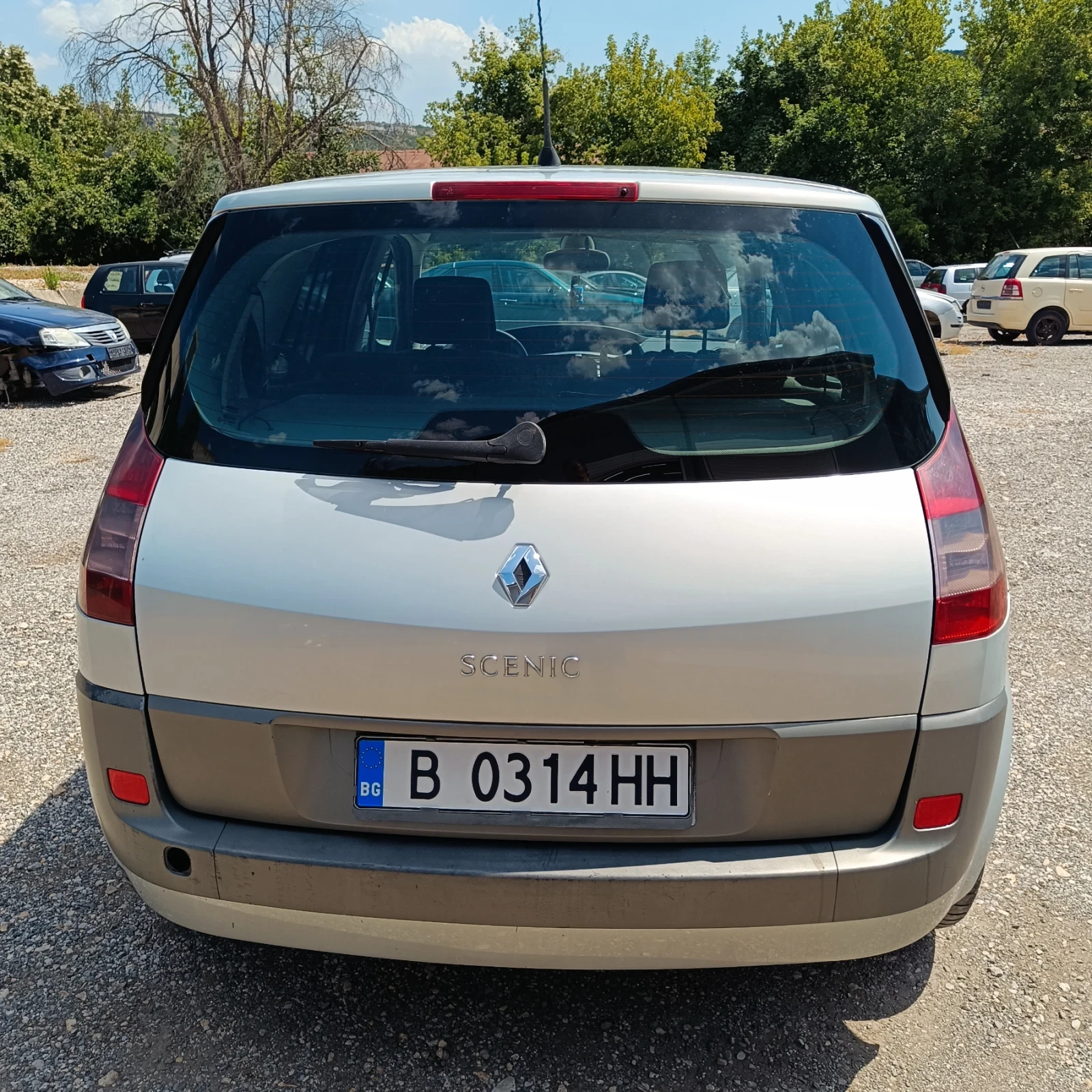 Renault Scenic 1.9dci, снимка 5 - Автомобили и джипове - 56167913