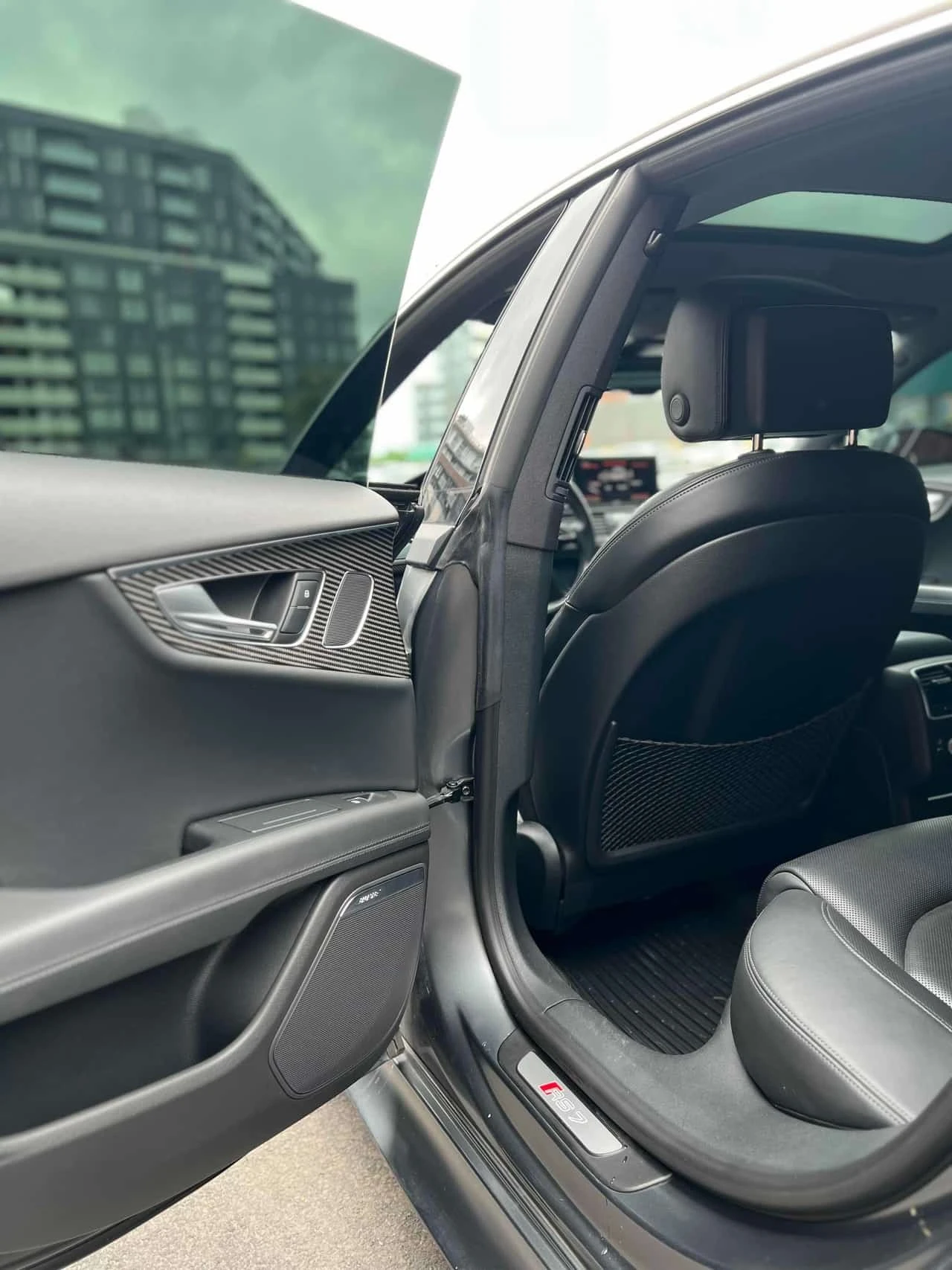 Audi Rs7 / 360 / Distronic / BOSE / Обдухване , снимка 8 - Автомобили и джипове - 56244016
