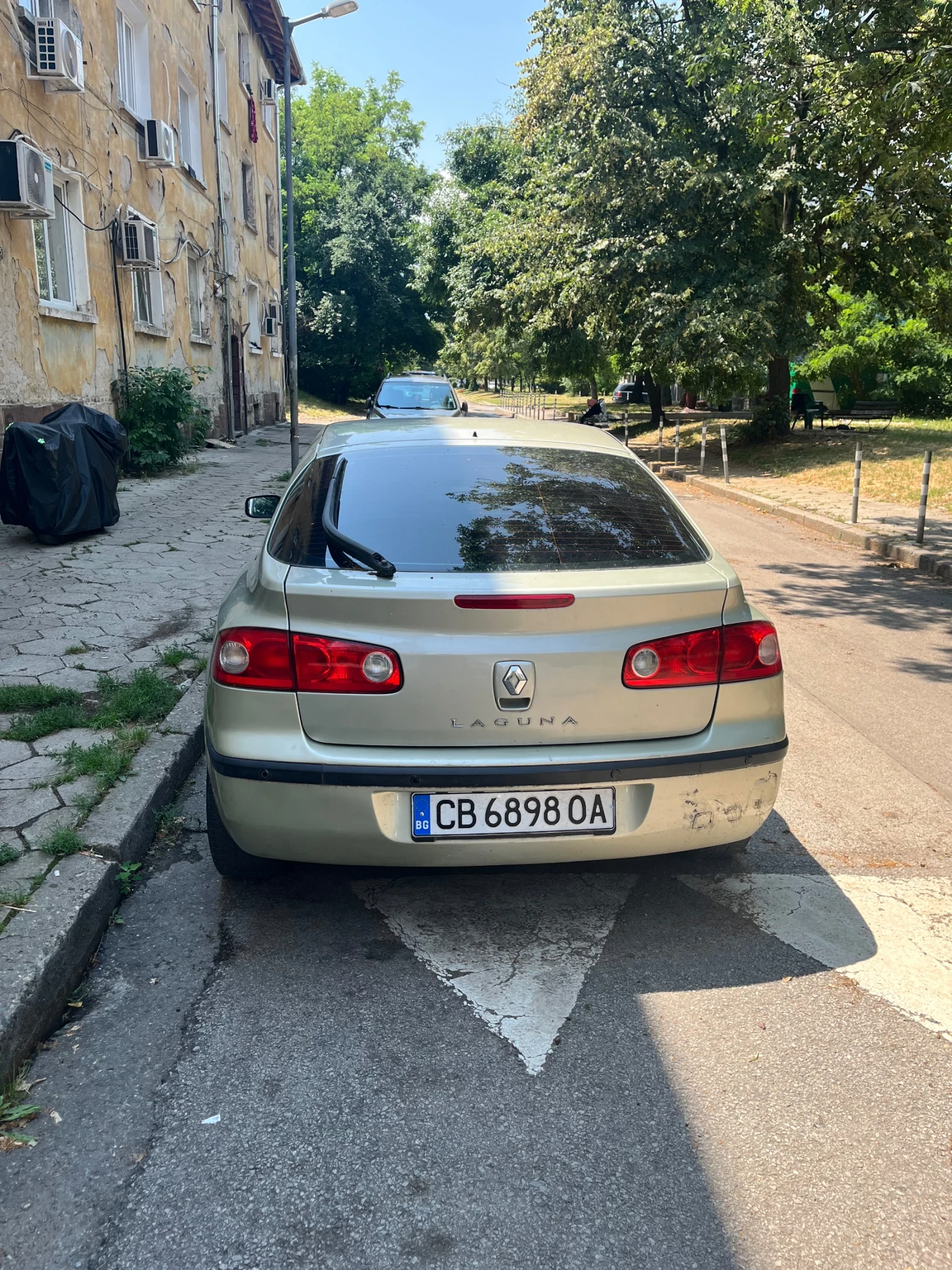 Renault Laguna, снимка 2 - Автомобили и джипове - 56261216