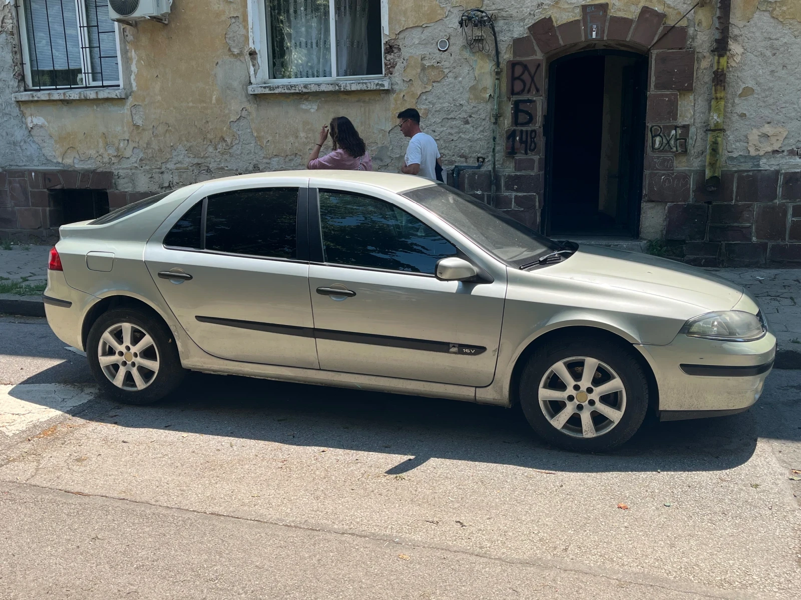 Renault Laguna, снимка 4 - Автомобили и джипове - 56261216