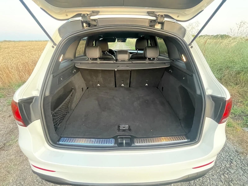 Mercedes-Benz GLC 300 AMG Package, снимка 7 - Автомобили и джипове - 52347731