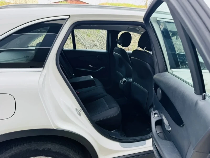 Mercedes-Benz GLC 220 4matic, снимка 5 - Автомобили и джипове - 52411899
