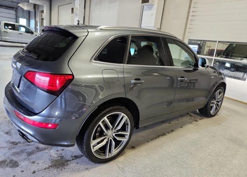 Audi SQ5 TECHNIK, снимка 3 - Автомобили и джипове - 52507088
