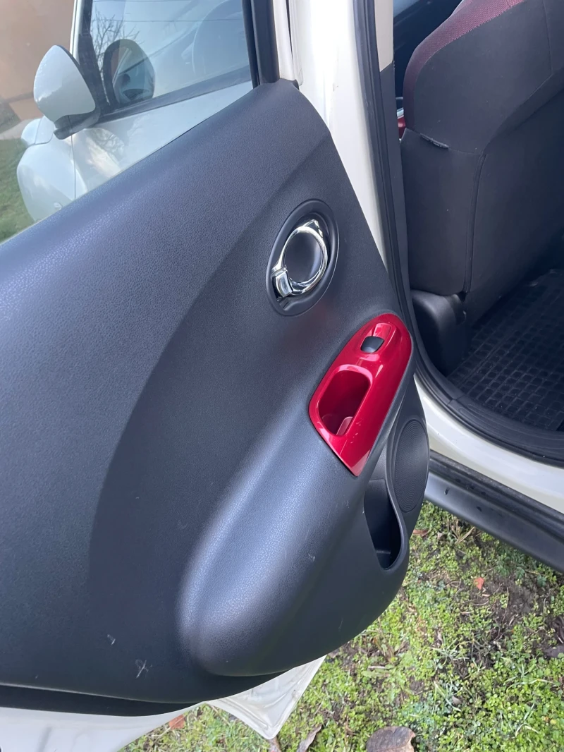 Nissan Juke 1.6i 16V, снимка 10 - Автомобили и джипове - 53013612