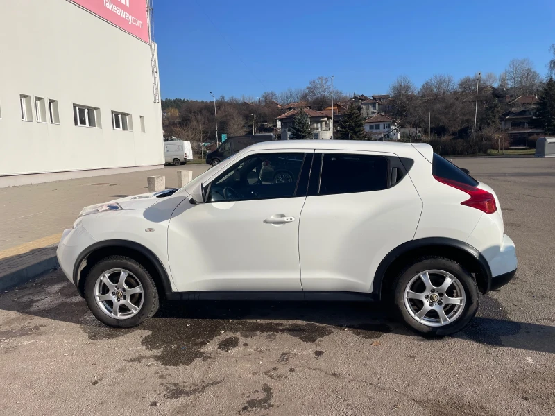 Nissan Juke 1.6i 16V, снимка 7 - Автомобили и джипове - 53013612