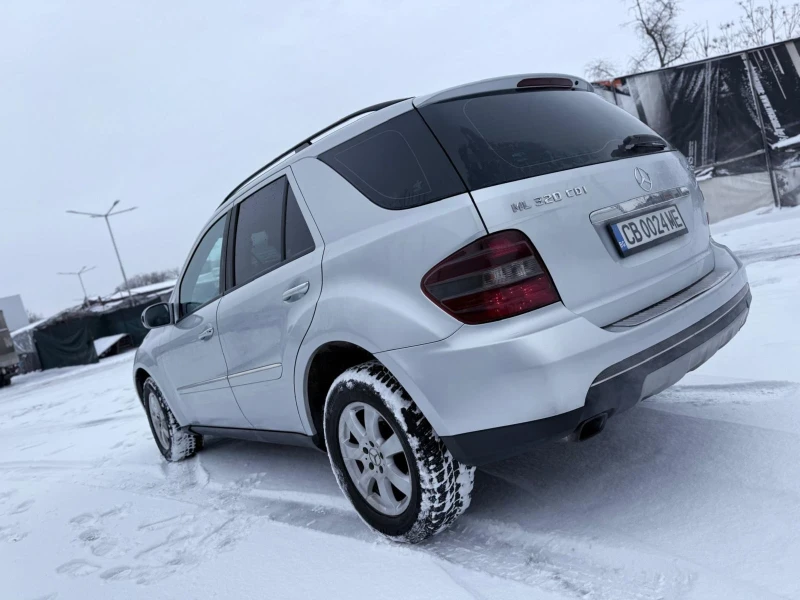 Mercedes-Benz ML 320 ОБСЛУЖЕН* 2 КОМПЛЕКТА ДЖАНТИ + 2 КОМПЛЕКТА ГУМИ !!, снимка 9 - Автомобили и джипове - 53123642