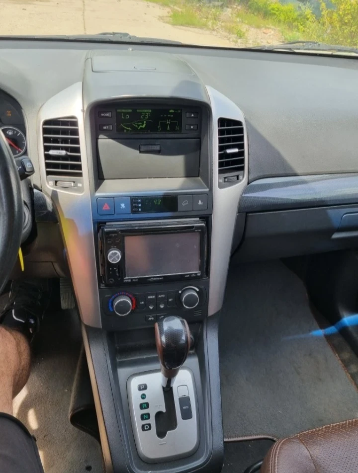 Chevrolet Captiva 2.0 D + 2, снимка 6 - Автомобили и джипове - 54760925