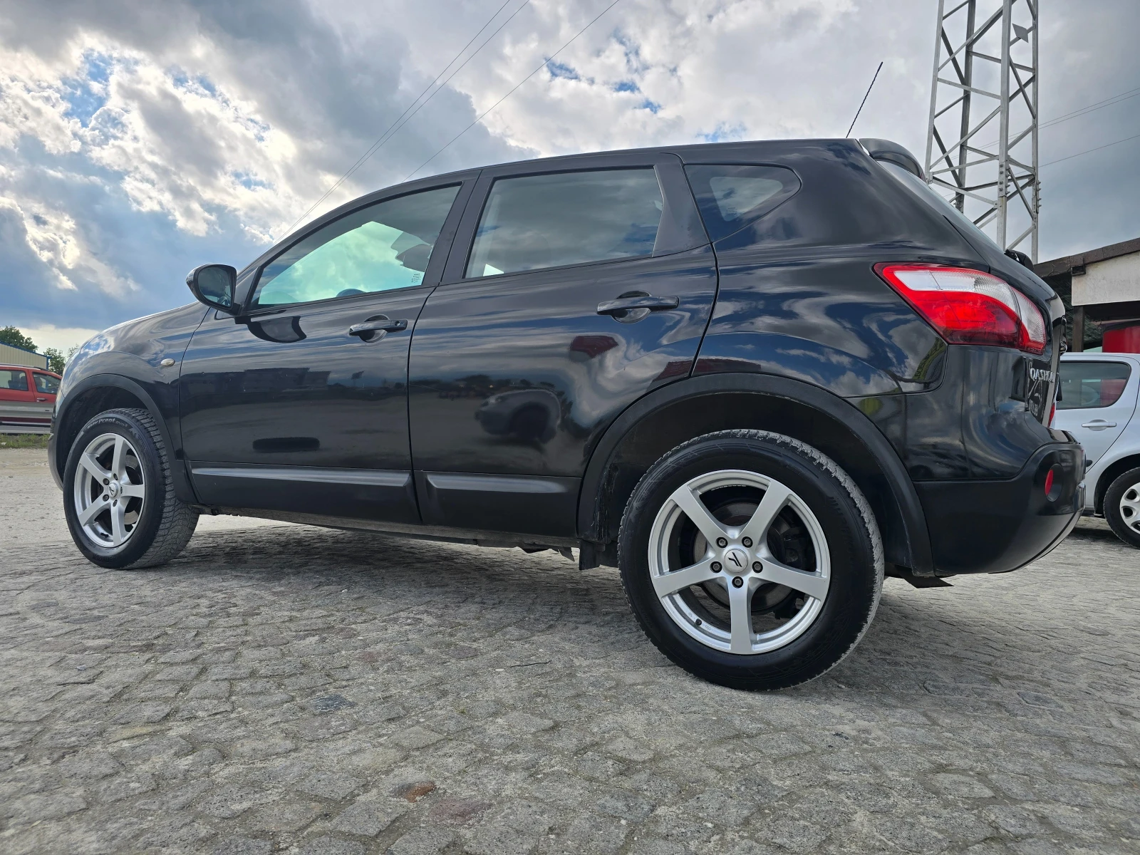 Nissan Qashqai 10г.1, 5-110к.с. 6-скорости 5 - изображение 4
