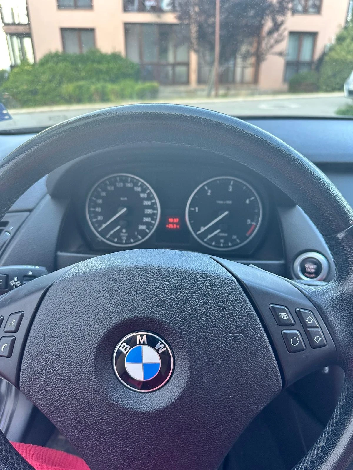BMW X1  - изображение 5