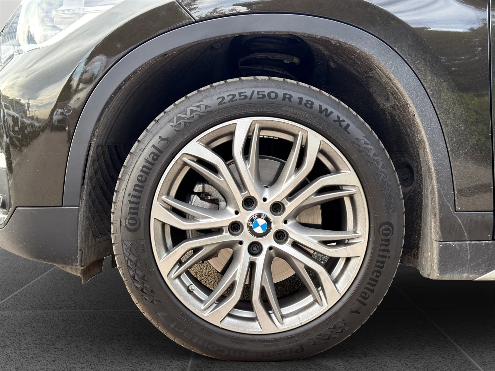 BMW X1 xDrive18d - изображение 5