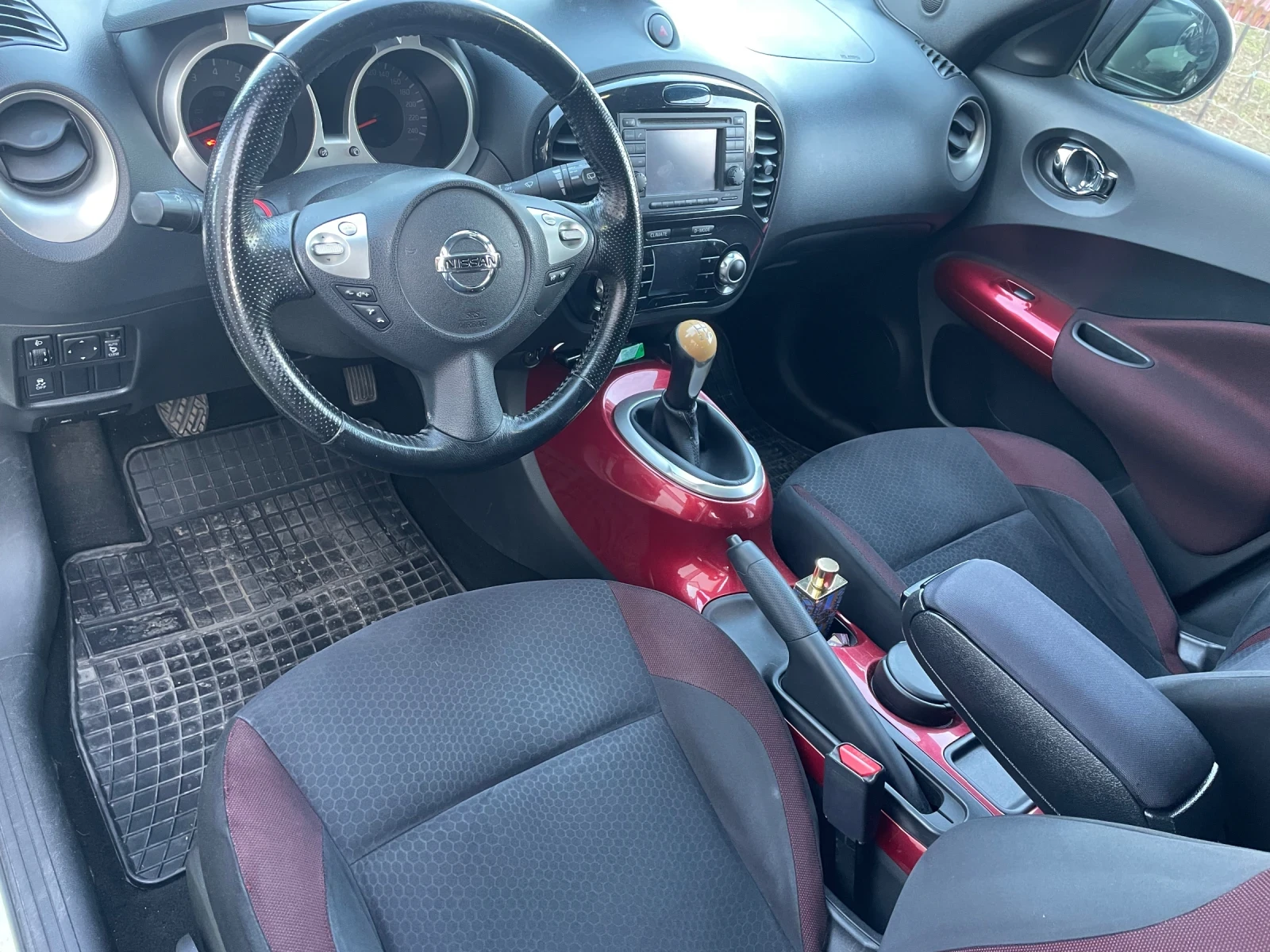 Nissan Juke 1.6i 16V - изображение 8