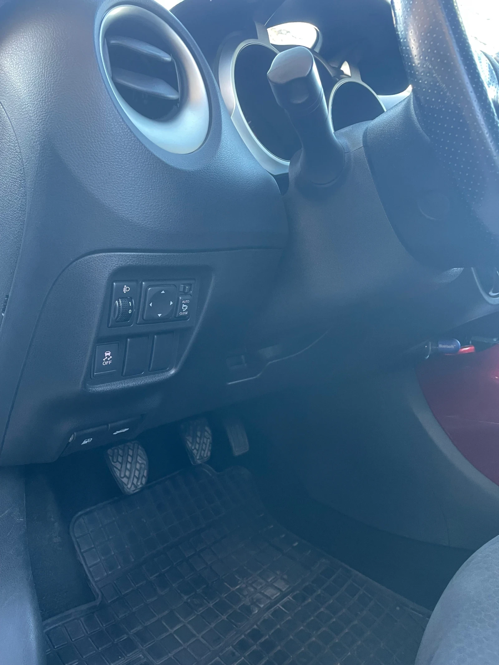 Nissan Juke 1.6i 16V, снимка 14 - Автомобили и джипове - 53933808