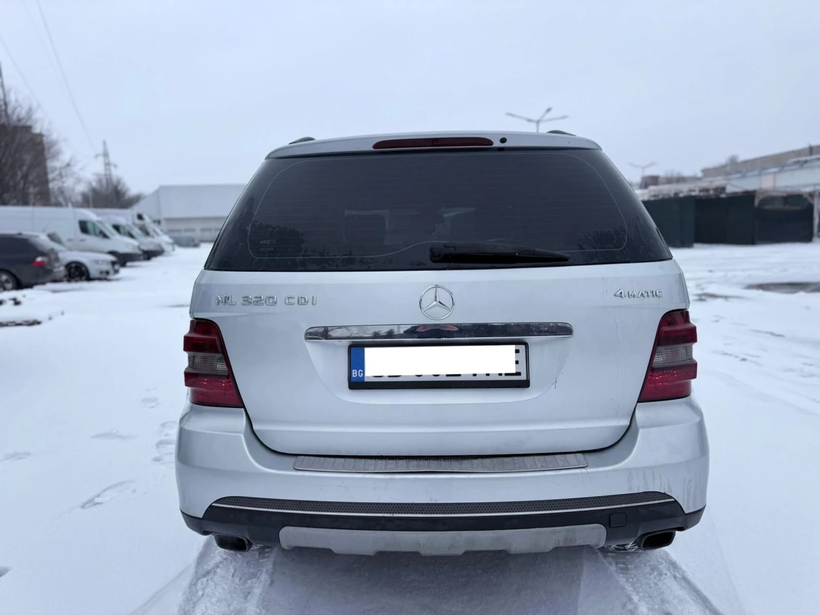 Mercedes-Benz ML 320 CDI* ОБСЛУЖЕН* ЗИМНИ И ЛЕТНИ ГУМИ С ДЖАНТИ* 4X4  - изображение 6